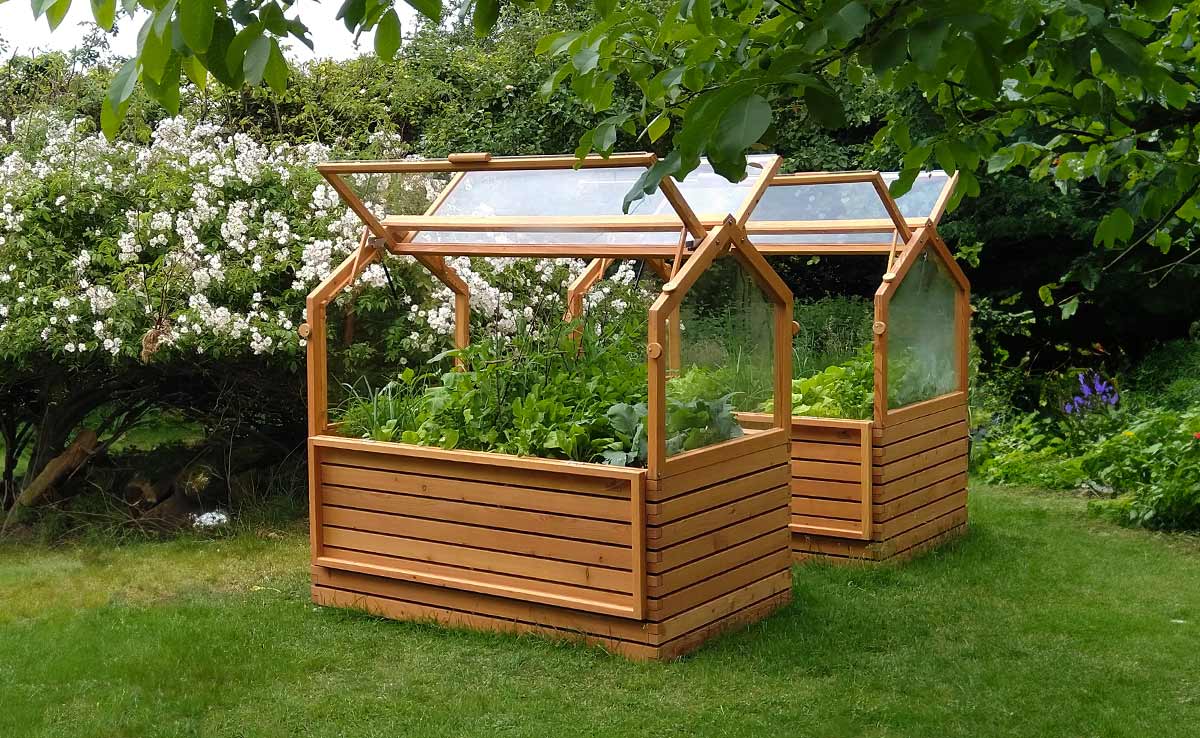 zwei Hochbeete mit Dach als Treibhaus Aufsatz